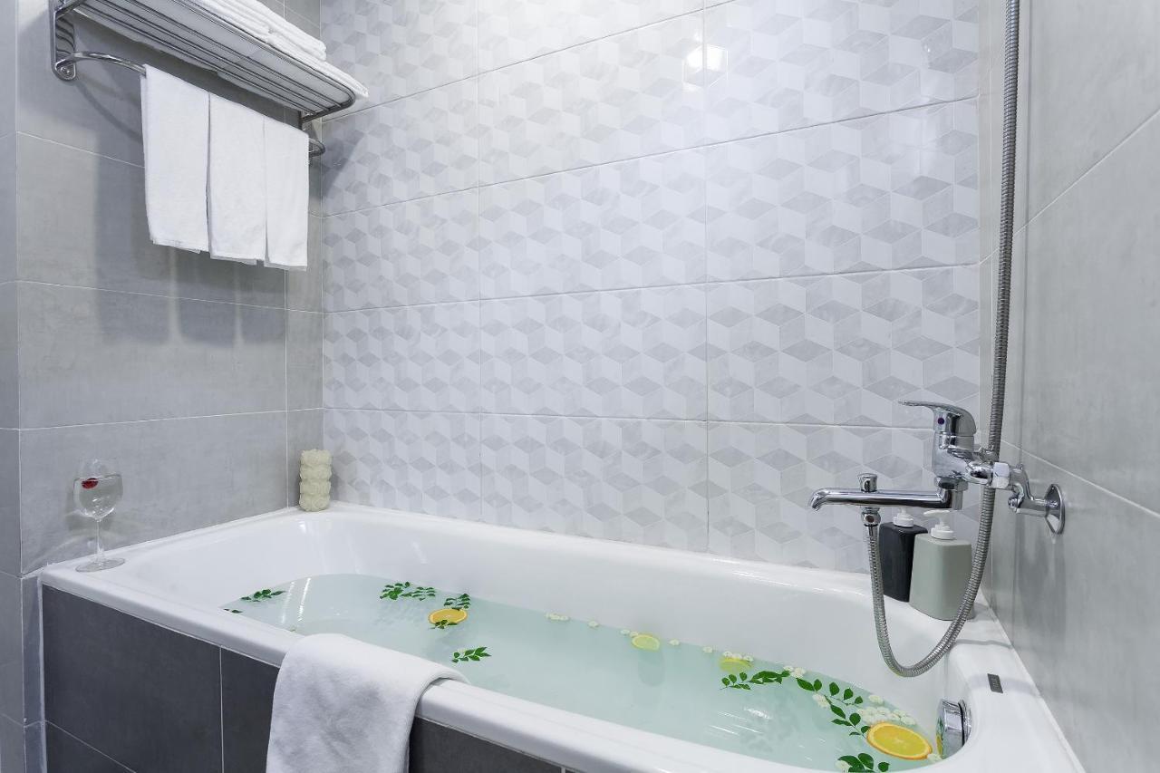 La Regatta Boutique Residences Ho Chi Minh City Exterior photo